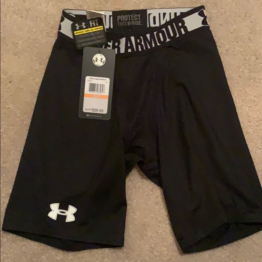 NWT UA compression shorts